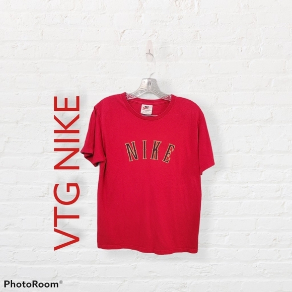 Nike Tops - VTG 90s Nike Logo Tee Size Large
